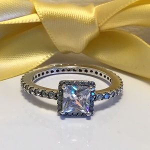 Pandora radiant square ring size 6